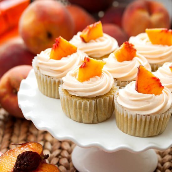 Fresh Peach Cupcakes