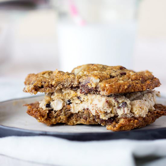 Macadamia Chocolate Chip Cookies