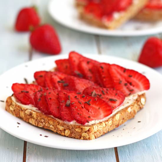 Strawberry Tiramisu Toast