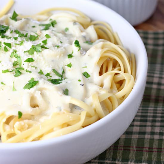 Slow Cooker Alfredo Sauce