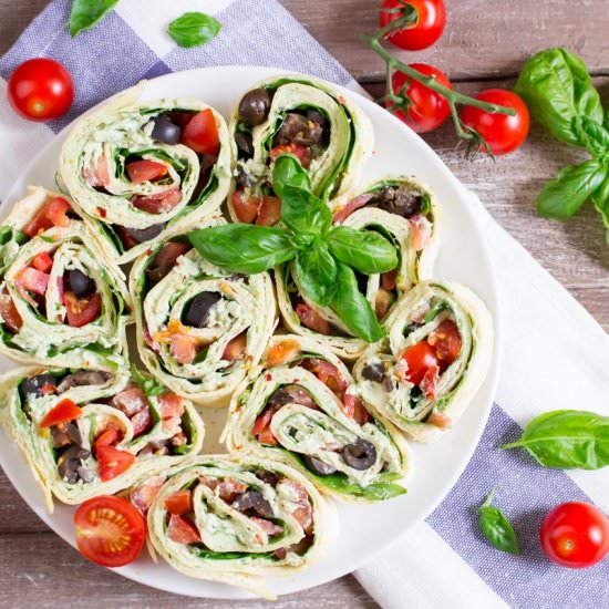 Vegan Basil Ricotta Pinwheels