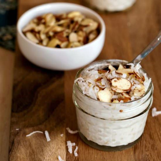 Coconut Almond Overnight Oats