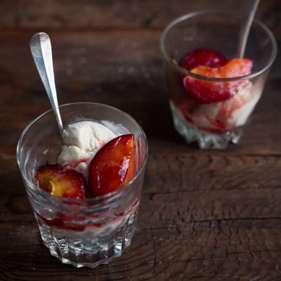 Cardamom-Roasted Plums Sundaes