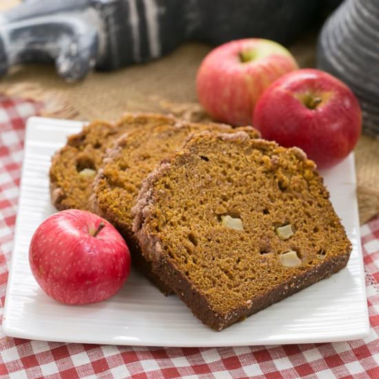 Pumpkin Bread with Apples