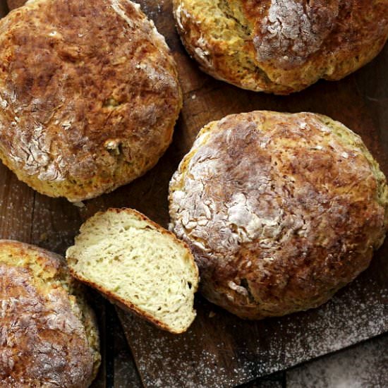 Bread with Apple and Cheese