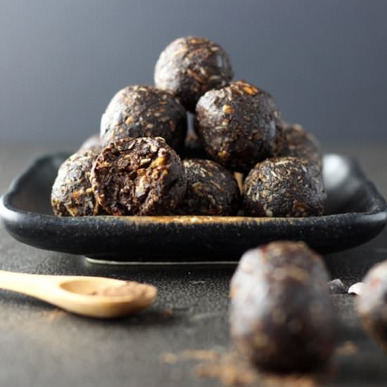 Date, Orange and Rosemary Balls