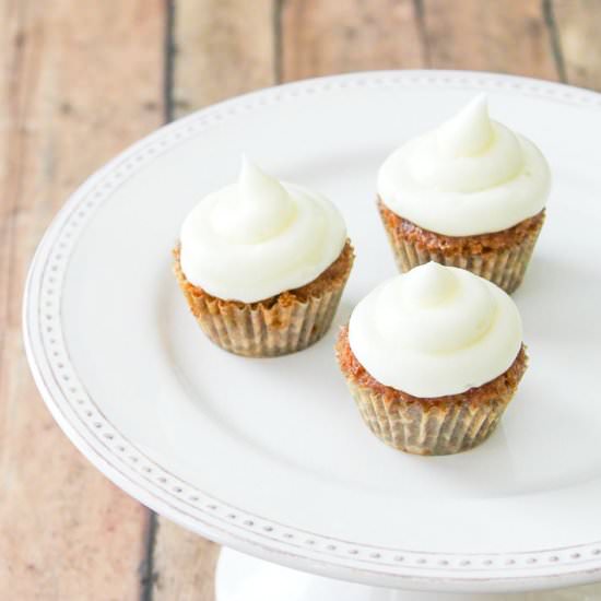 Mini Carrot Cake Cupcakes