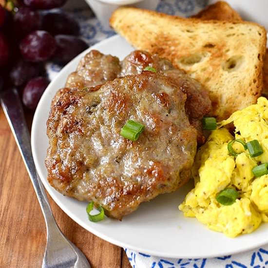 Simple Homemade Breakfast Sausage
