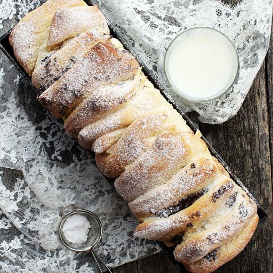 Chocolate Pull-Apart Brioche