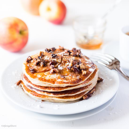 Cinnamon Apple Pancakes