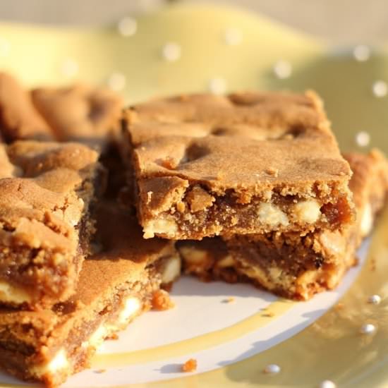 Cinnamon Cappuccino Blondies