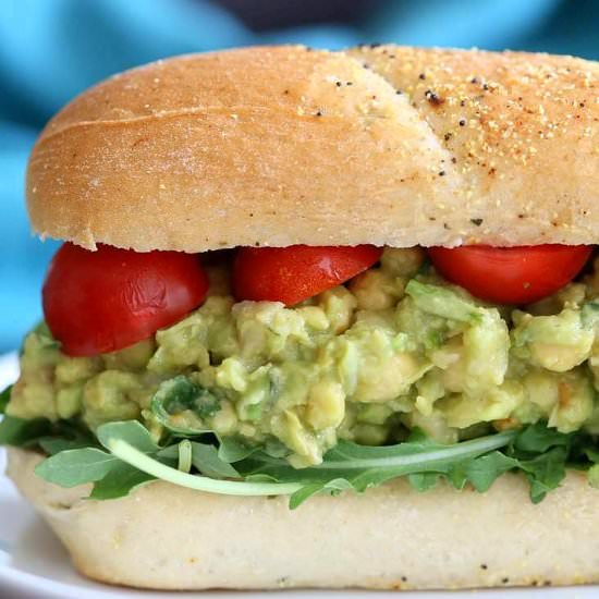 Avocado Chickpea sandwich