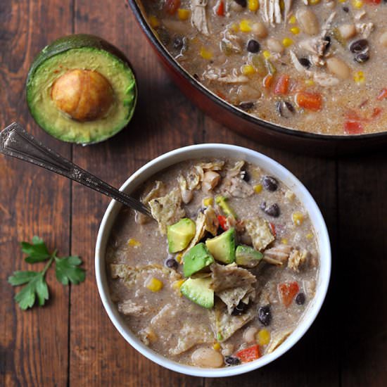 Crock-Pot Black and White Bean Chic