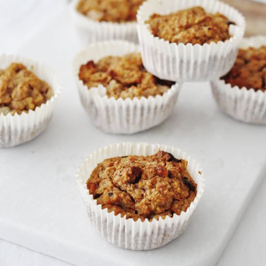 Oat Muffins with banana & chocolate