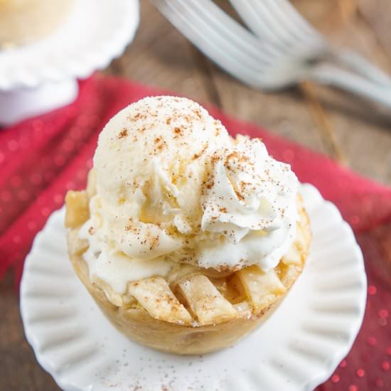 Mini Apple Pie à la Mode