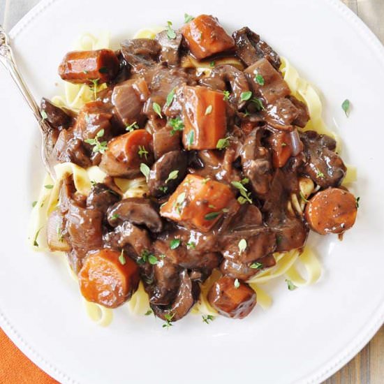 Vegan Mushroom Bourguignonne