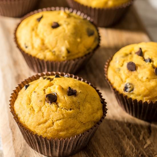 Vegan Pumpkin Chocolate Chip Muffins