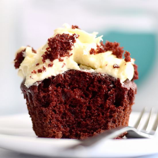 Red Velvet Cupcakes + CC Frosting