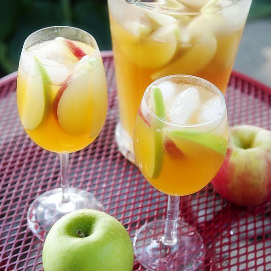 Caramel Apple Sangria