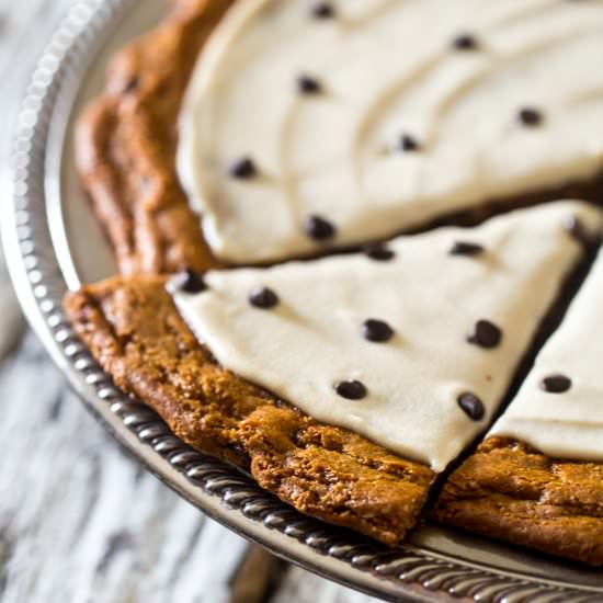 Paleo Chocolate Chip Cookie Pizza