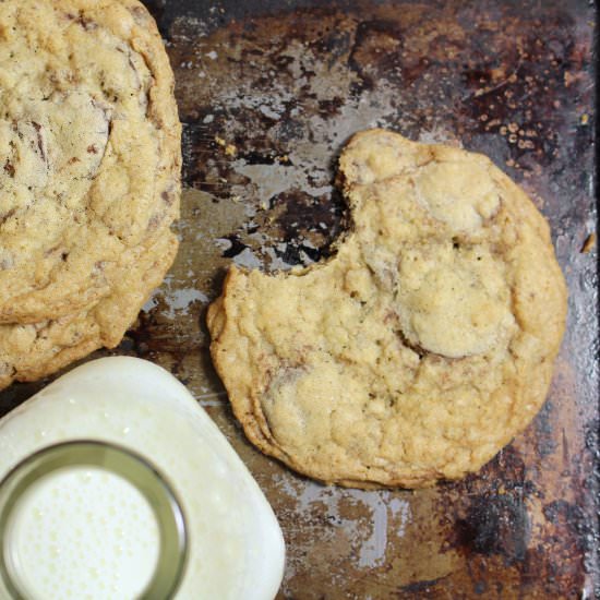 Chocolate Chip Oatmeal Cookies