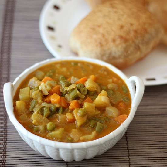 Mixed Vegetable Curry for Poori