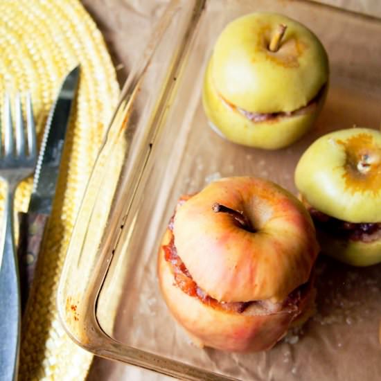 Cardamom Baked Stuffed Apples
