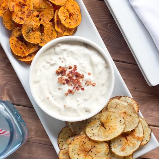 Potato Chips With Onion Dip