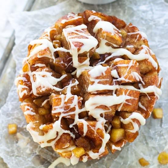 Cinnamon Roll Pull-Apart Bread