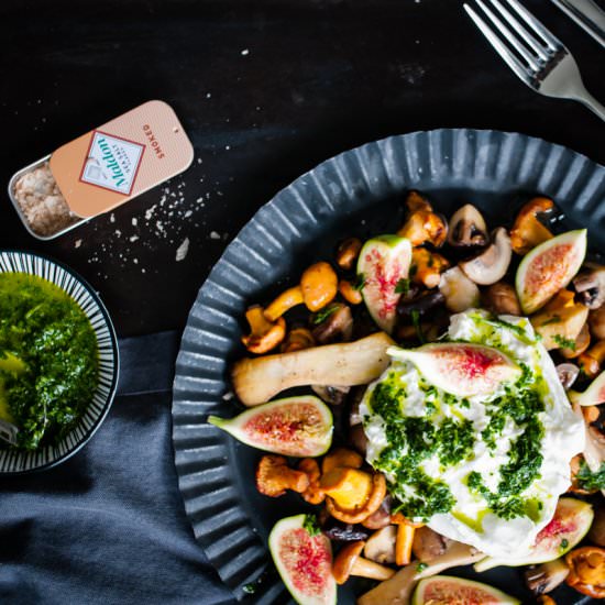 SAUTEED MUSHROOMS & BURRATA