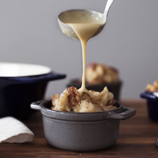 Cinnamon challah bread pudding