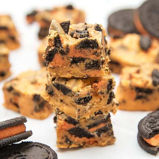 Halloween Cookies and Cream Fudge