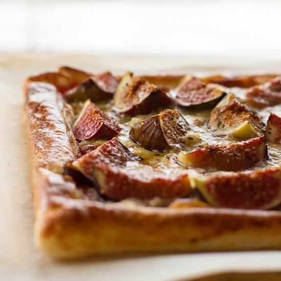 Fig and Honeyed Goat Cheese Tart