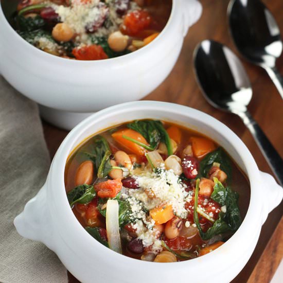 Bean, Tomato & Spinach Soup