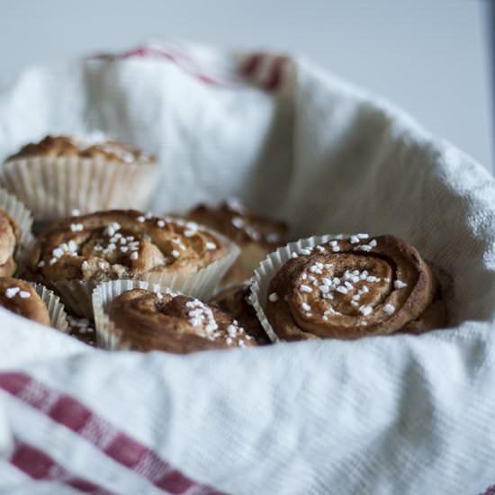 Vegan Cinnamon Buns