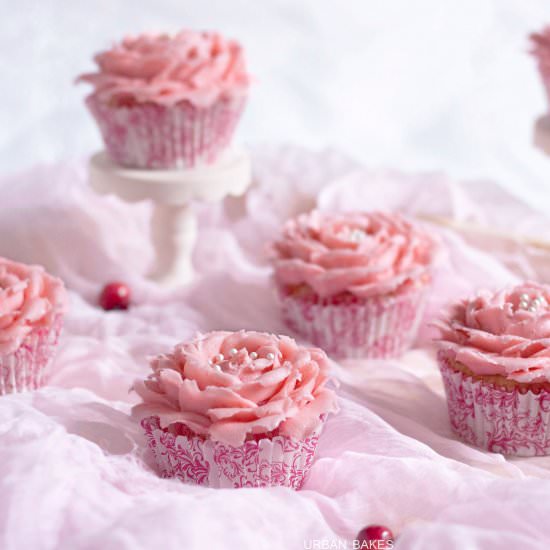White Chocolate Cupcake w/ Cranberry