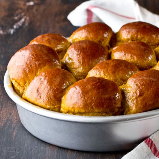 Pumpkin Dinner Rolls