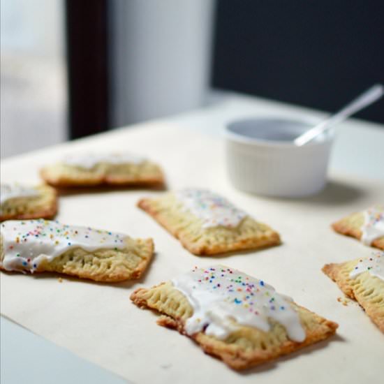 Homemade Berry Pop-Tarts