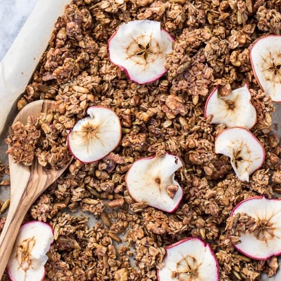 Cinnamon Apple Granola