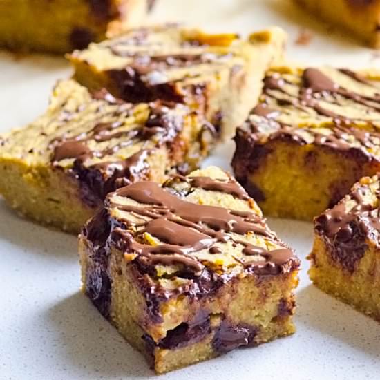 Fudgy Pumpkin Blondies