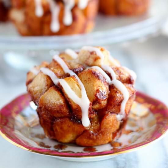 Cinnamon Roll Monkey Bread Muffins