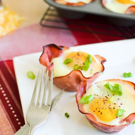 Cheesy Spinach, Ham & Egg Cups