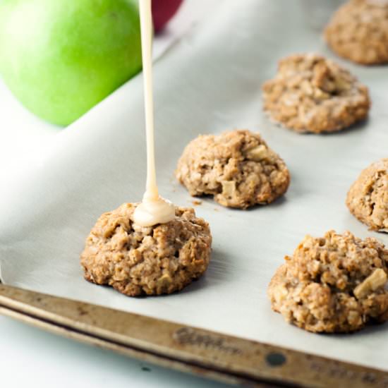 Caramel Apple Oatmeal Bites
