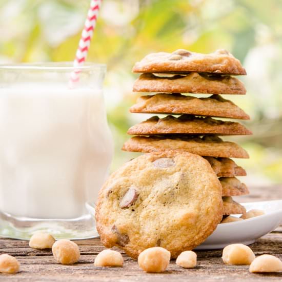 Macadamia Chocolate Chip Cookies