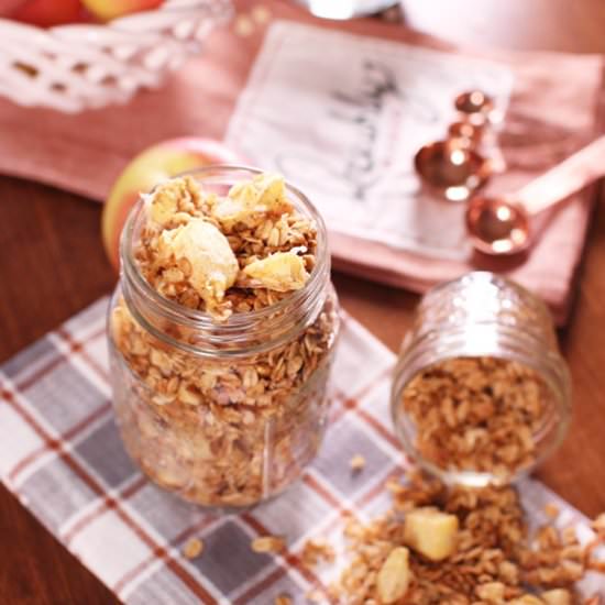 Apple Pie Granola