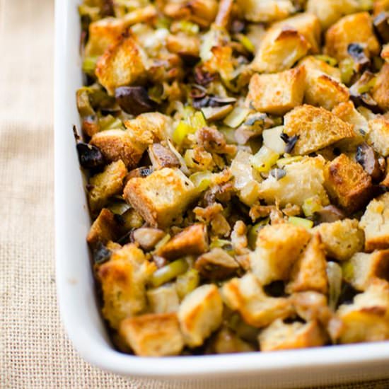 Sourdough Thanksgiving Stuffing