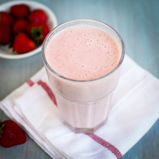 Strawberry Banana Oatmeal Smoothie