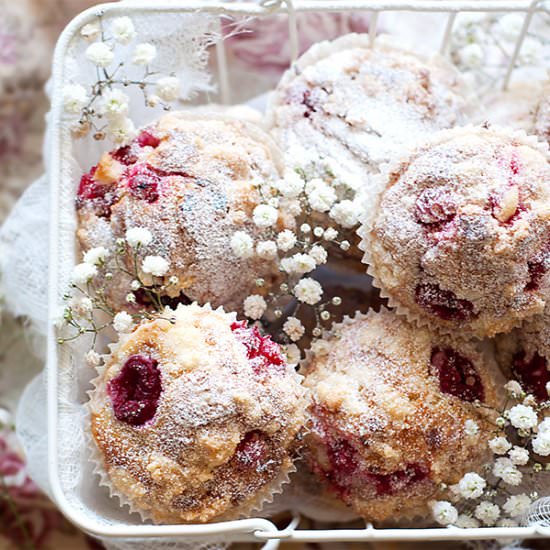 Red Berries & Cream Cheese Muffins