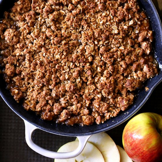Skillet Amaretto Apple Crisp