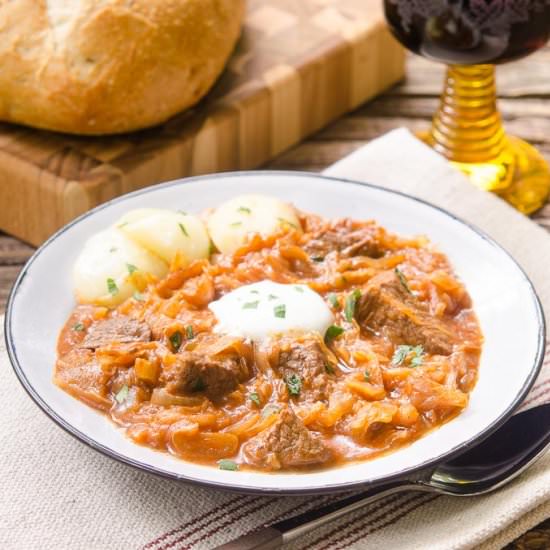 Szegediner Gulasch